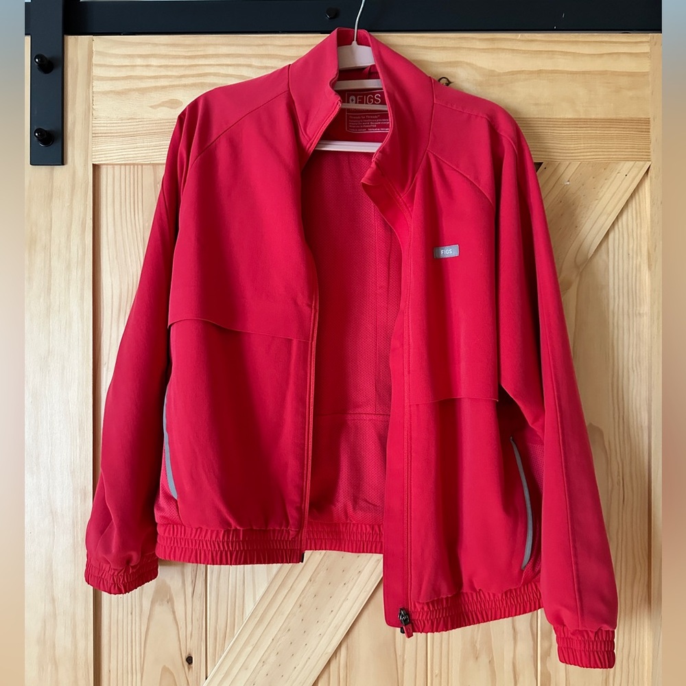 FIGS Sydney Scrub Jacket